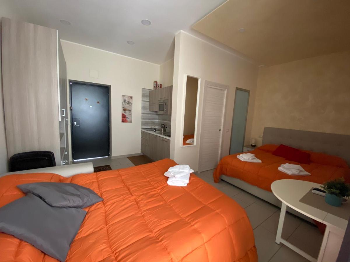 Room25Mq Picasso Черкола Екстер'єр фото